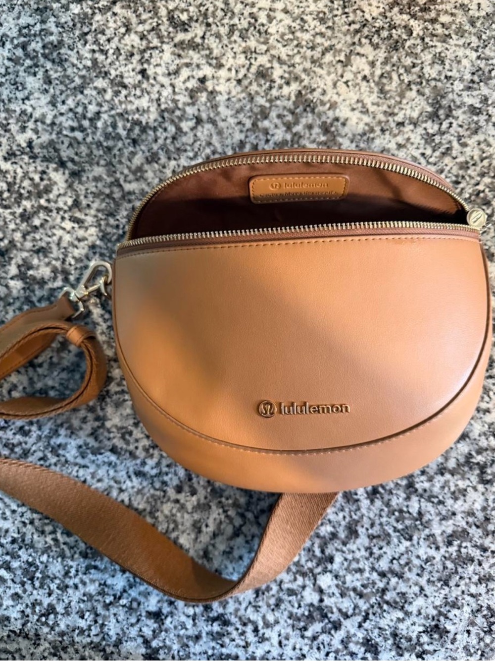 Leather Alternative Saddle Crossbody Bag 2L - Picture 4 of 5